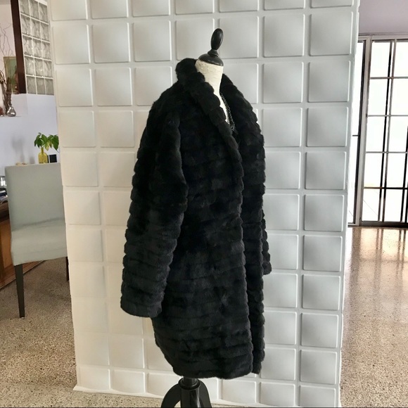 Victoria Sport Faux fur Long Coat - Picture 4 of 9